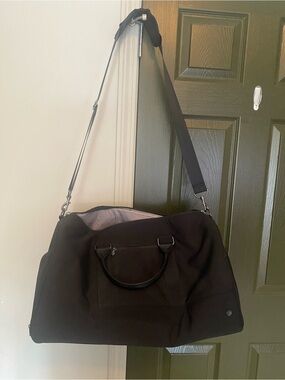 Men's Black Duffel Bag with Adjustable Shoulder Strap - Unbranded